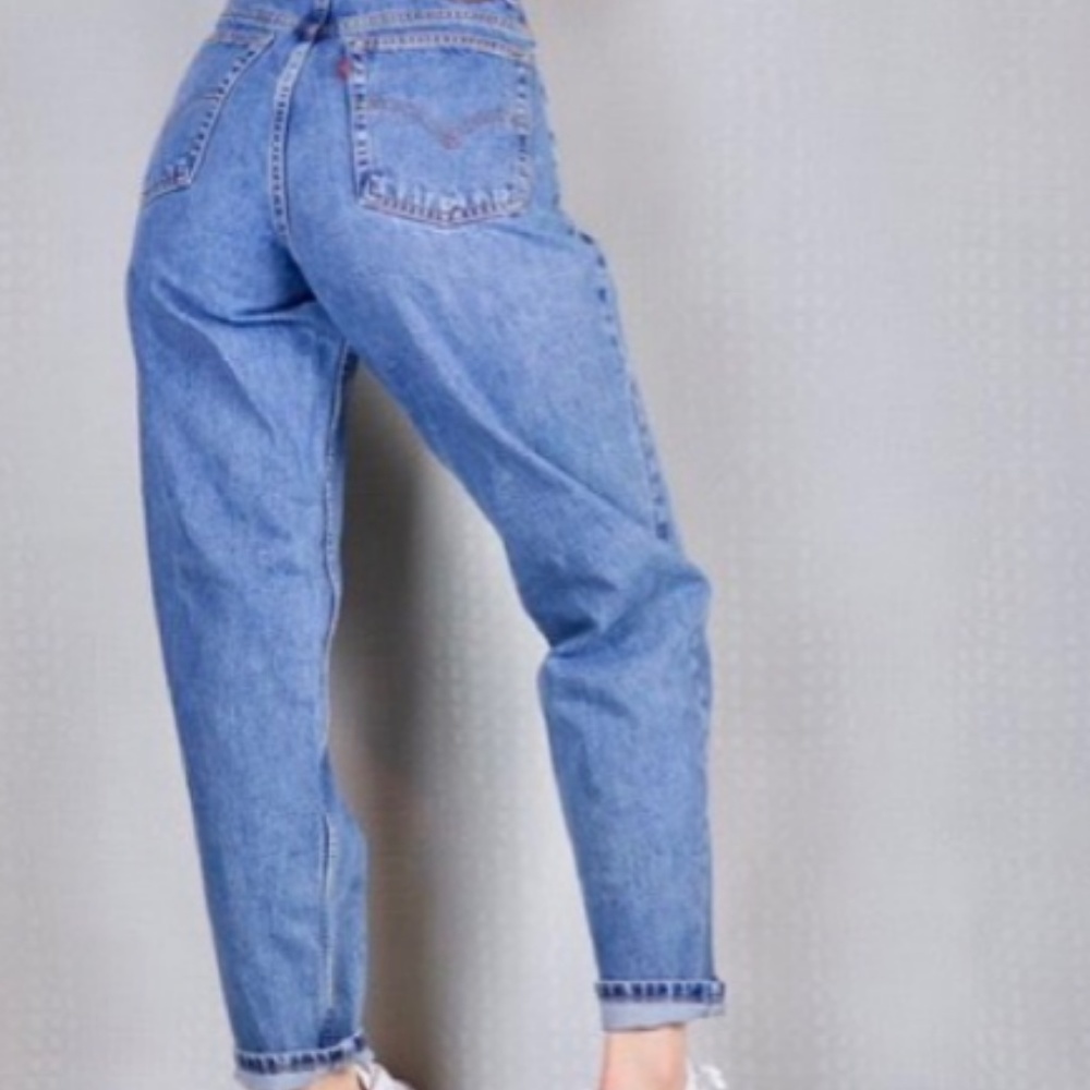 Vintage Levi's 550 relaxed tapered leg MOM jean